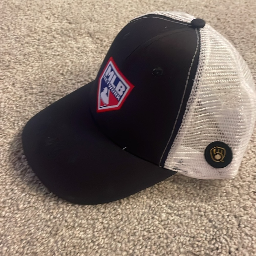 MLB Hat - Picture 2 of 3